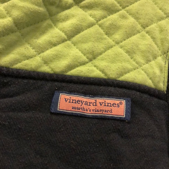 Vineyard Vines Sweatshirt - Picture 2 of 4
